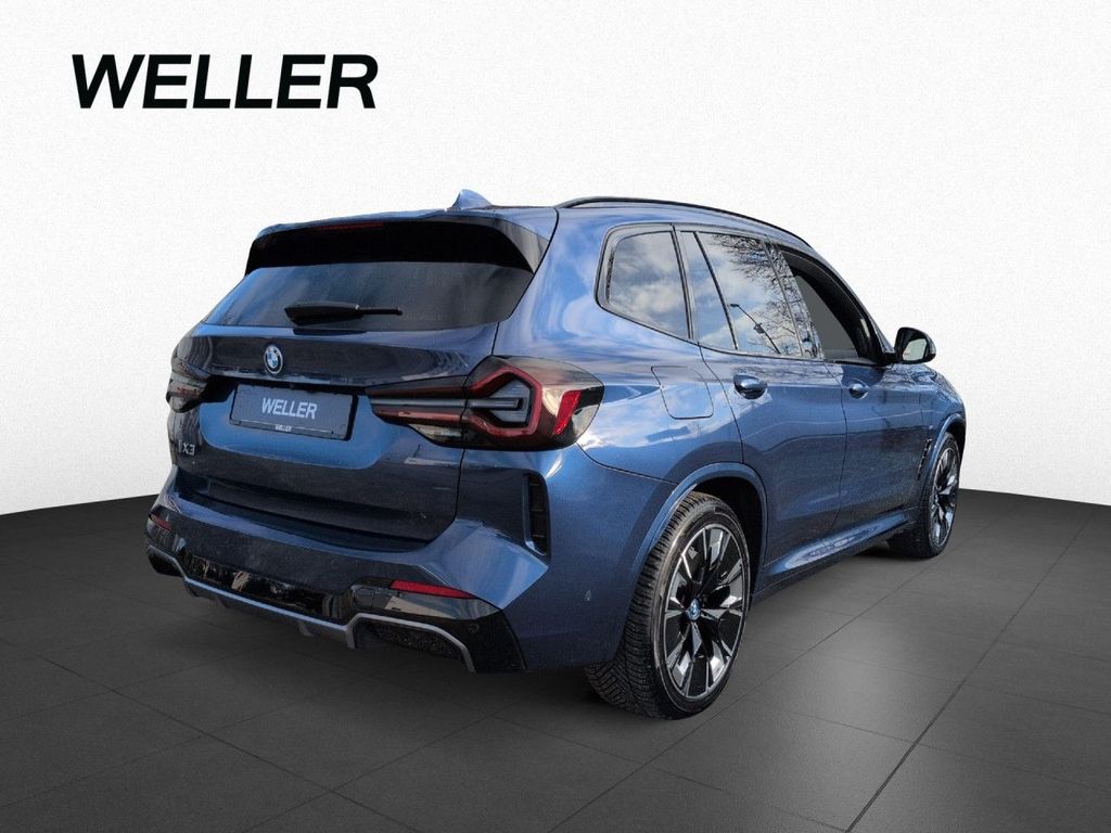 BMW iX3 2023