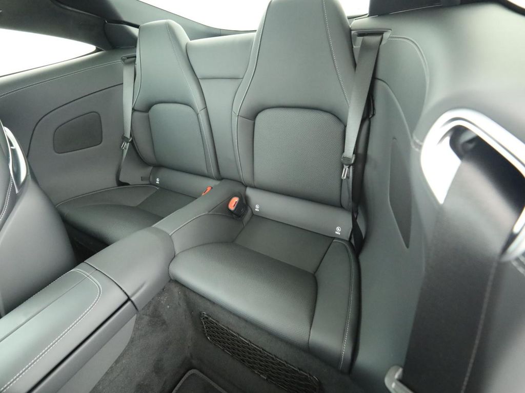 Mercedes-Benz AMG GT 2025