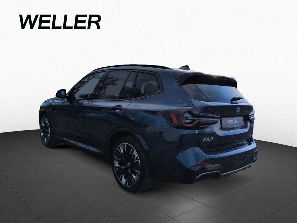 BMW iX3 2023
