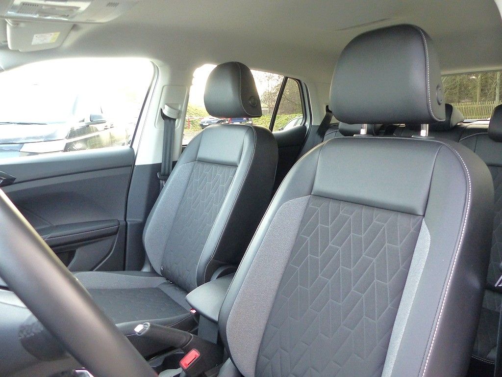 Volkswagen T-Cross 2024