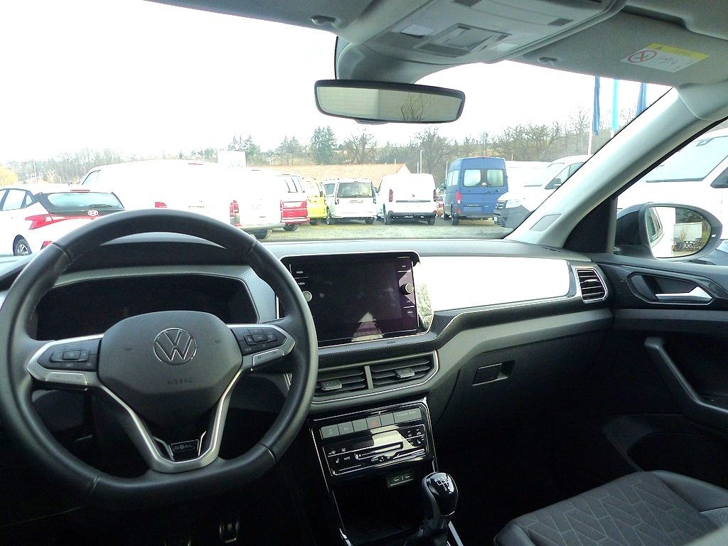 Volkswagen T-Cross 2024