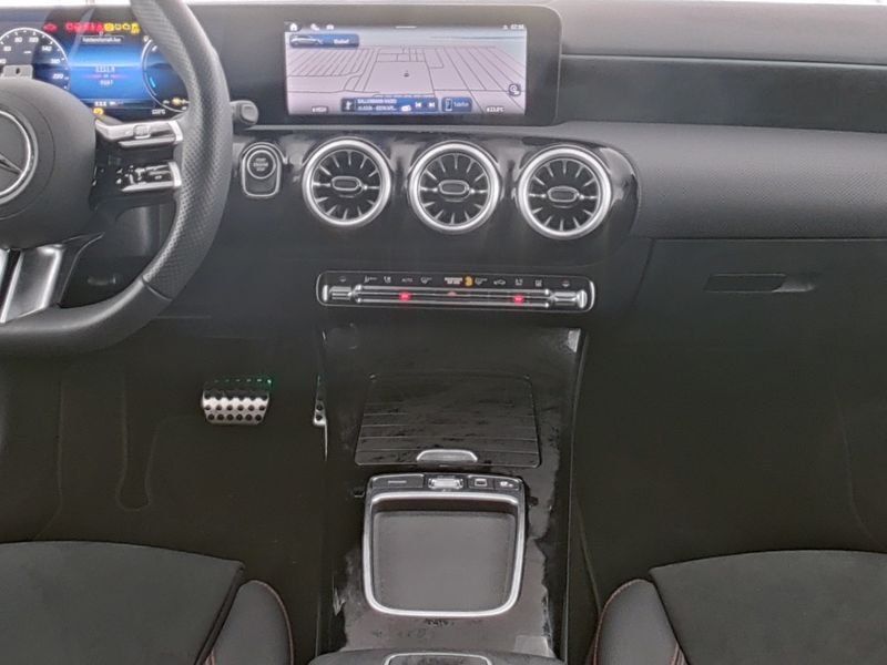 Mercedes-Benz A 250 2024