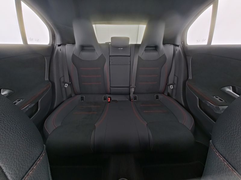 Mercedes-Benz A 250 2024