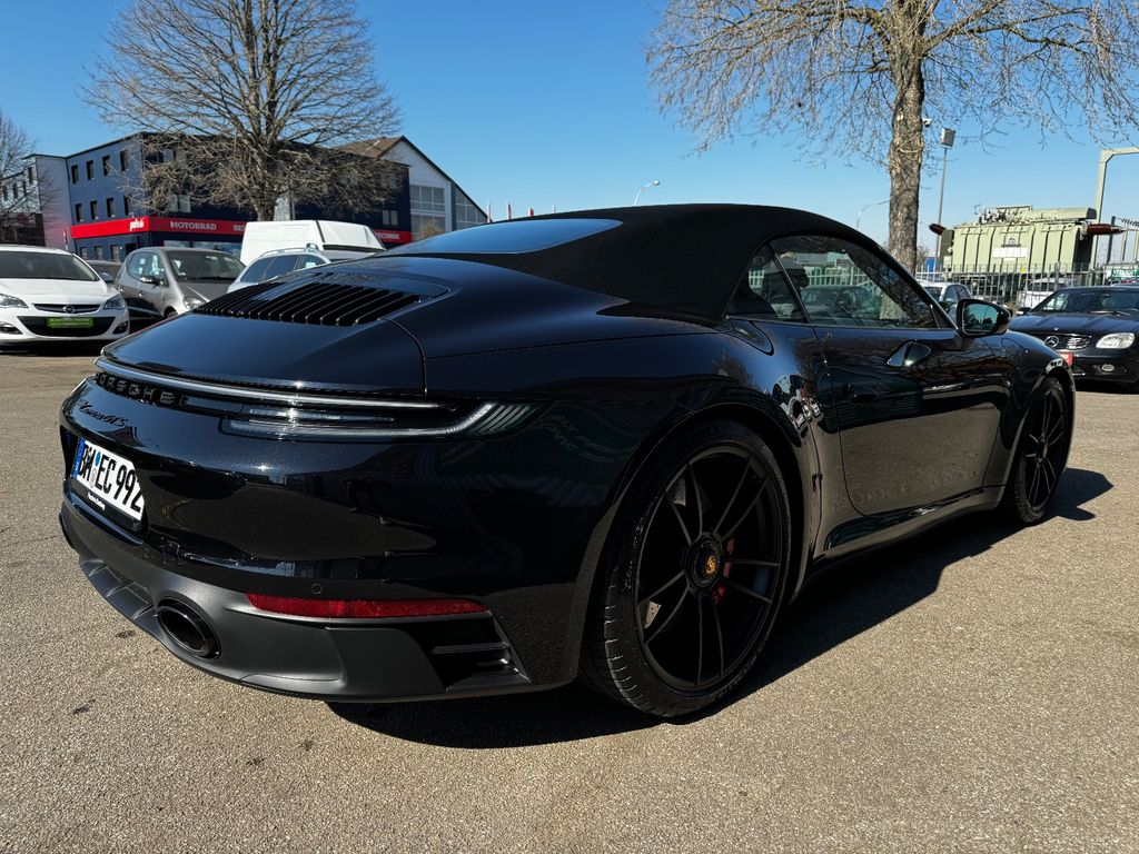 Porsche 911 2023