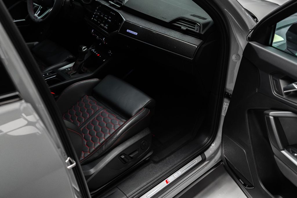 Audi RSQ3 2023