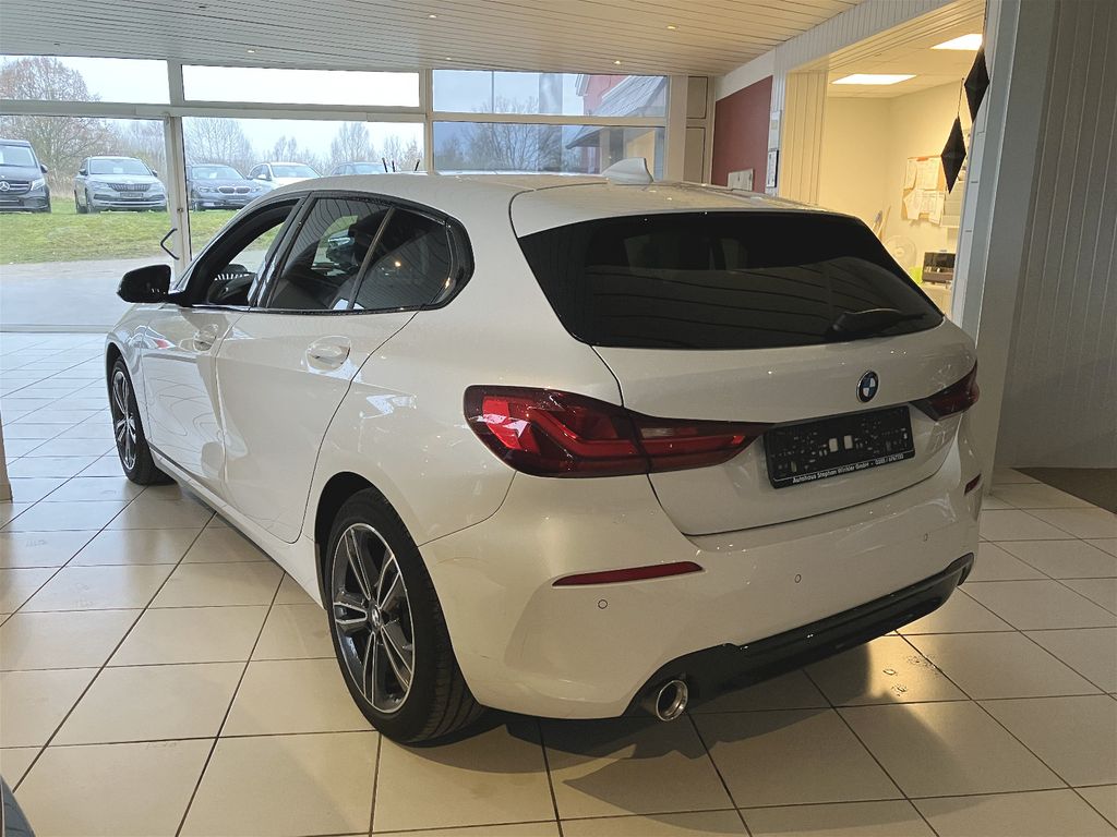 BMW 116 2022