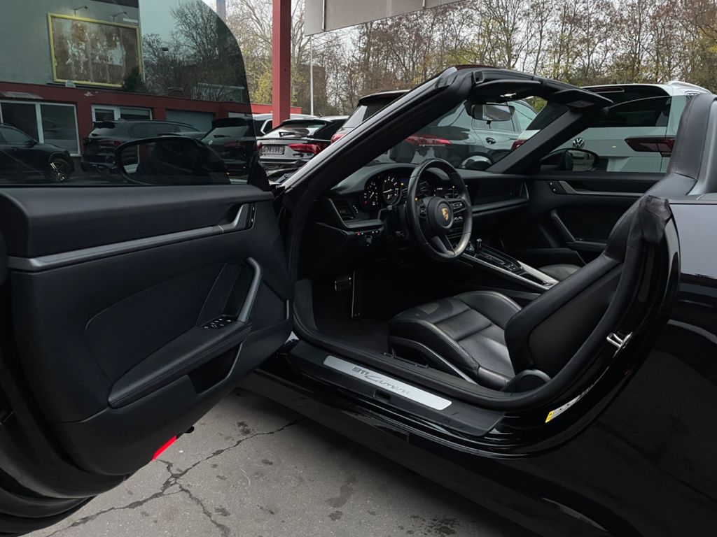 Porsche 992 2021