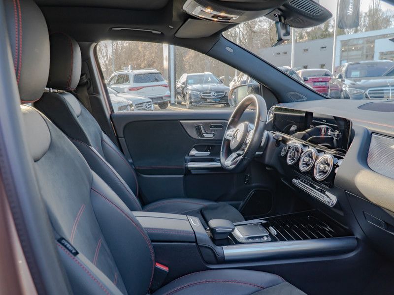 Mercedes-Benz EQA 2021