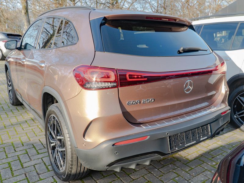 Mercedes-Benz EQA 2021