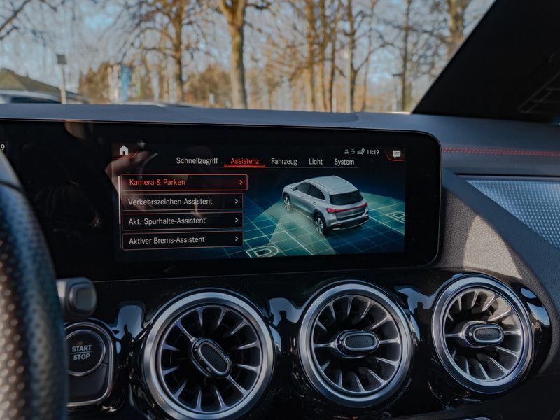 Mercedes-Benz EQA 2021