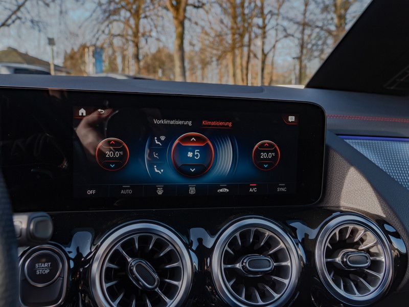 Mercedes-Benz EQA 2021