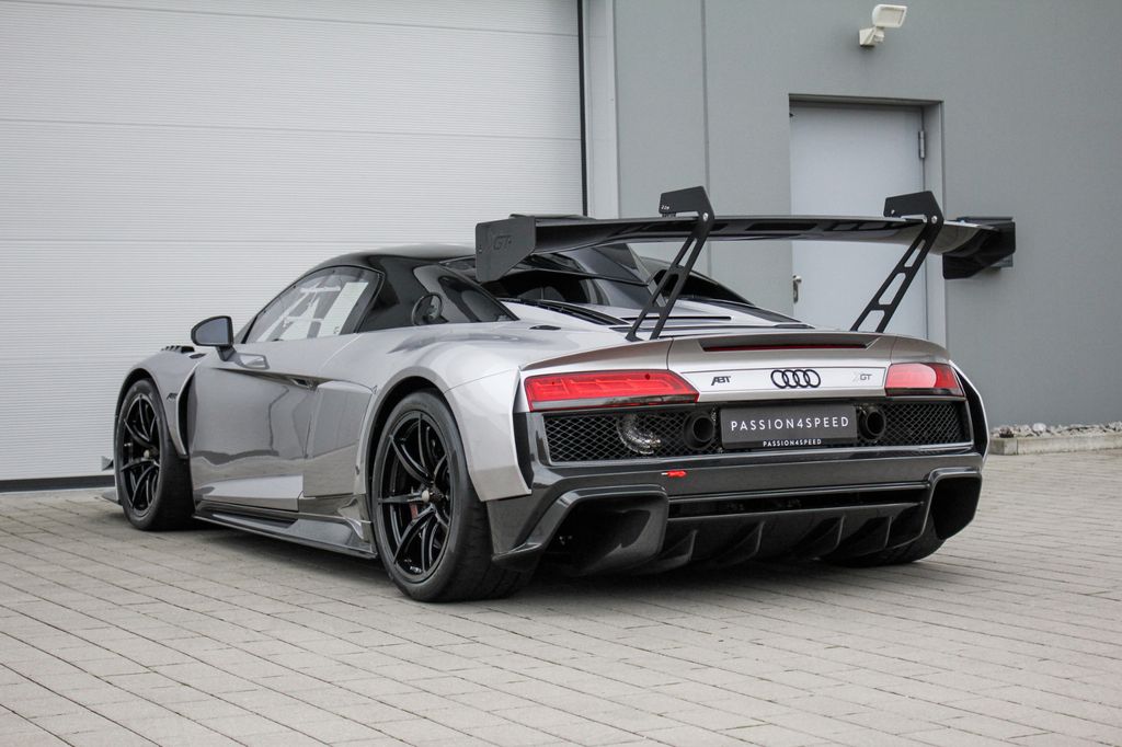 Audi R8 2025