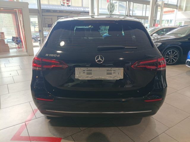 Mercedes-Benz B 180 2021