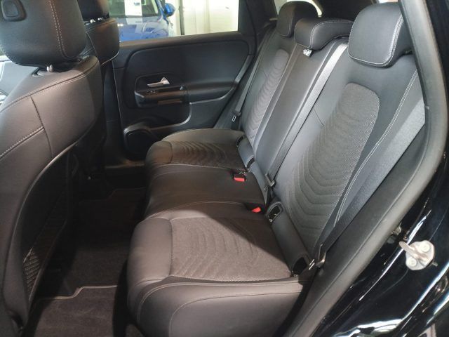 Mercedes-Benz B 180 2021