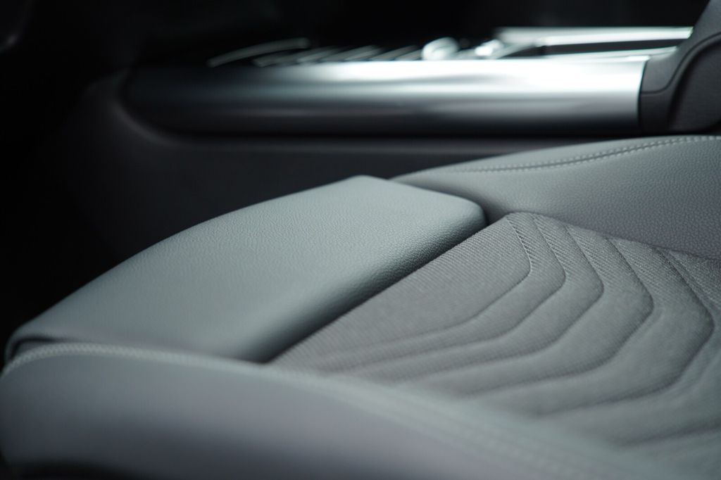 Mercedes-Benz B 200 2024