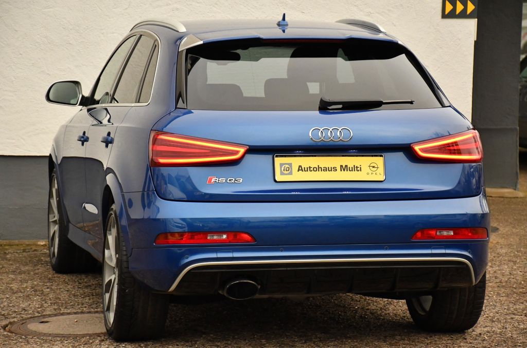 Audi RSQ3 2015