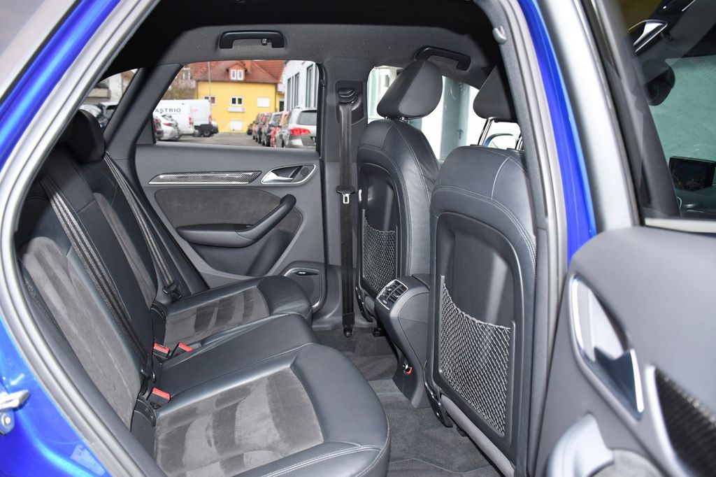 Audi RSQ3 2015