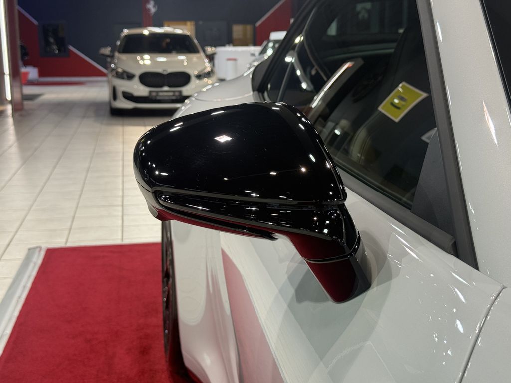 Porsche 992 2025