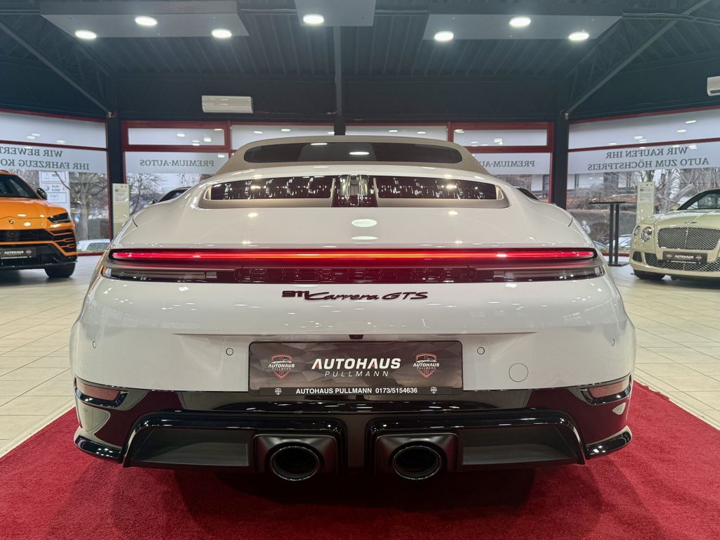 Porsche 992 2025