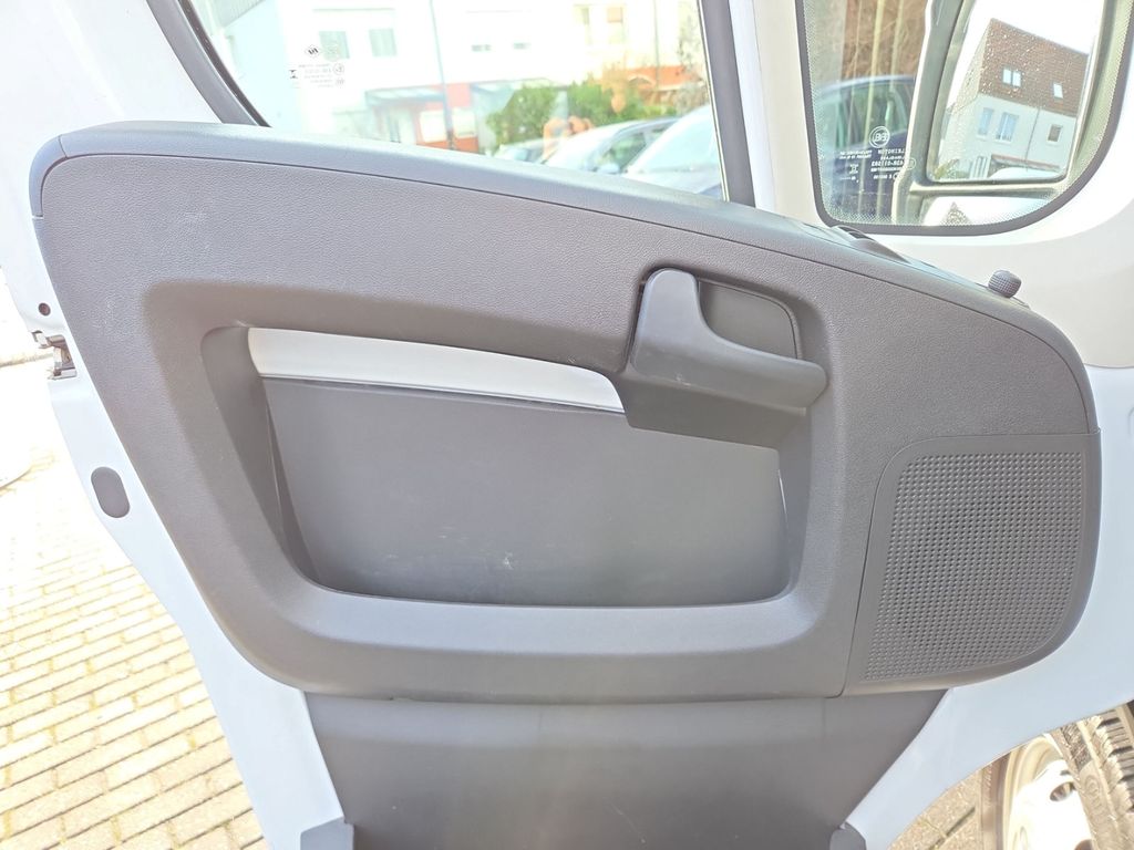 Opel Movano 2023
