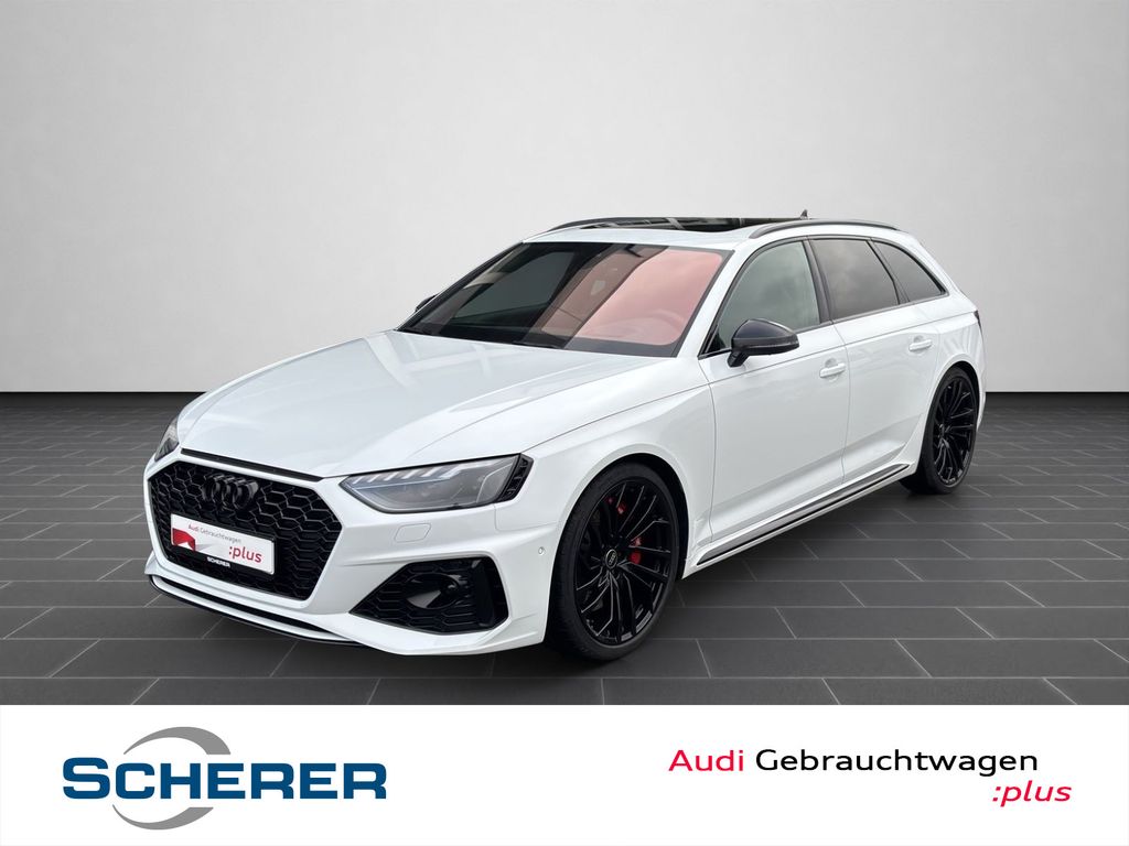 Audi RS4 2022