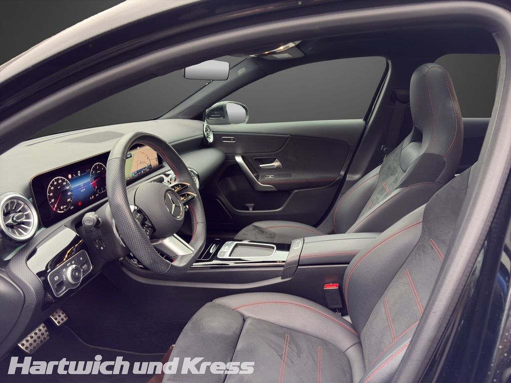 Mercedes-Benz A 220 2024