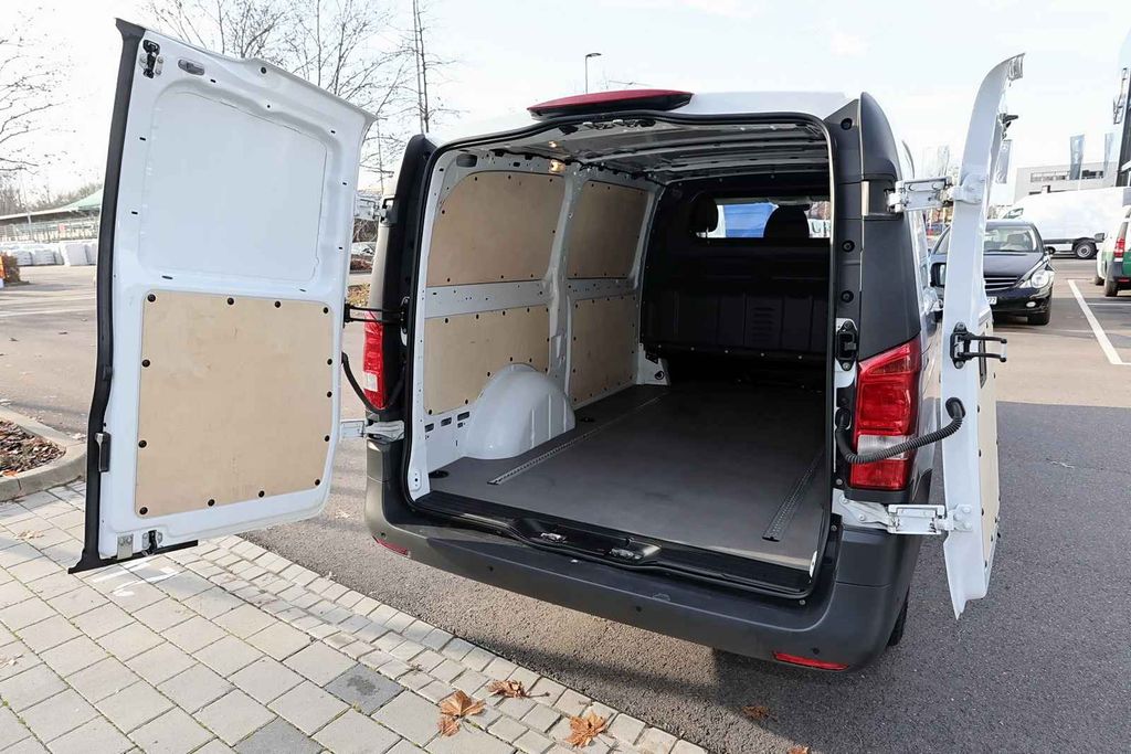 Mercedes-Benz Vito 2023