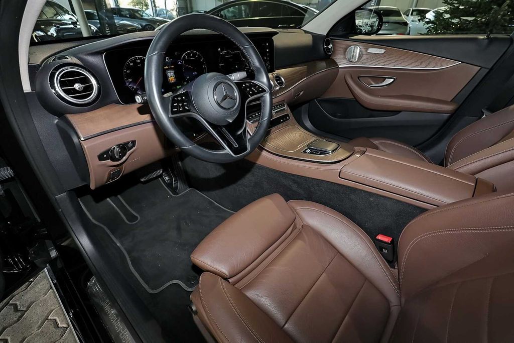 Mercedes-Benz E 300 2022