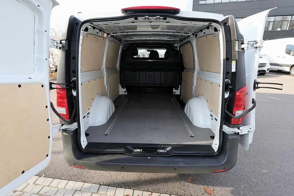Mercedes-Benz Vito 2023
