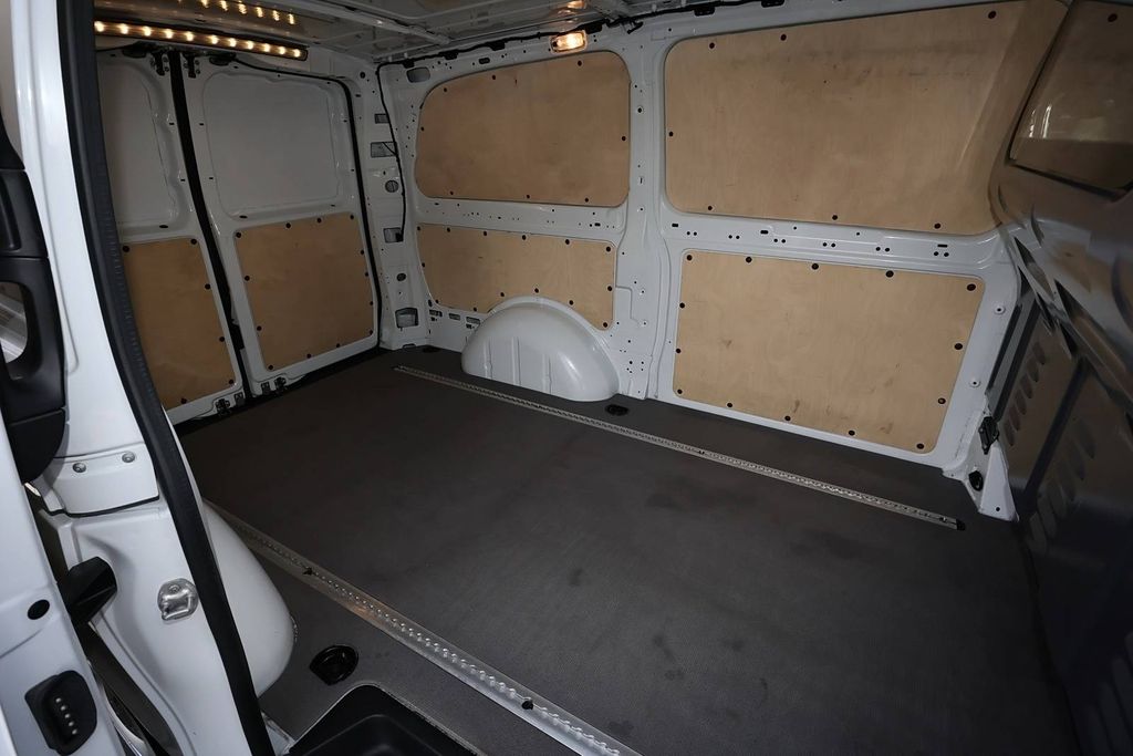 Mercedes-Benz Vito 2023