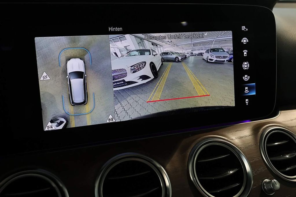 Mercedes-Benz E 300 2022