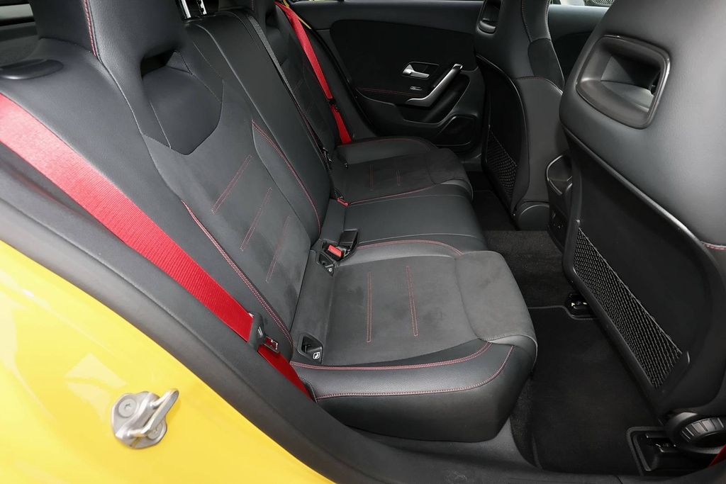 Mercedes-Benz A 35 AMG 2022