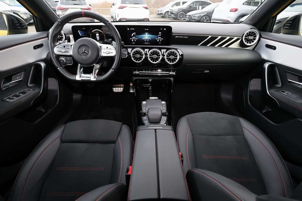 Mercedes-Benz A 35 AMG 2022