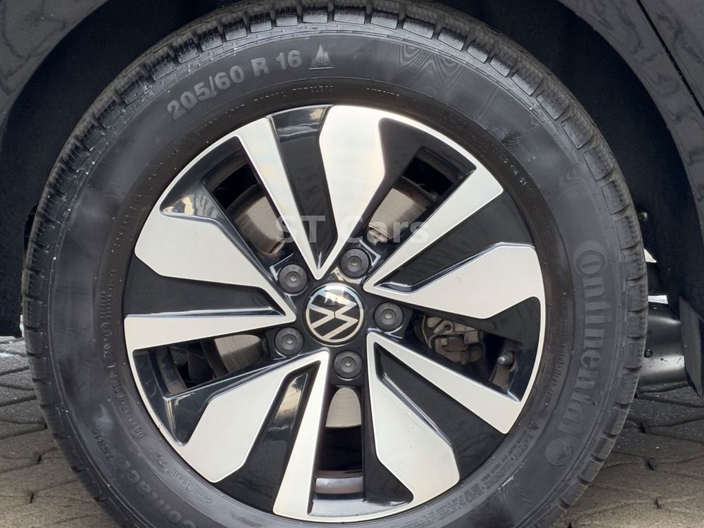 Volkswagen Touran 2025