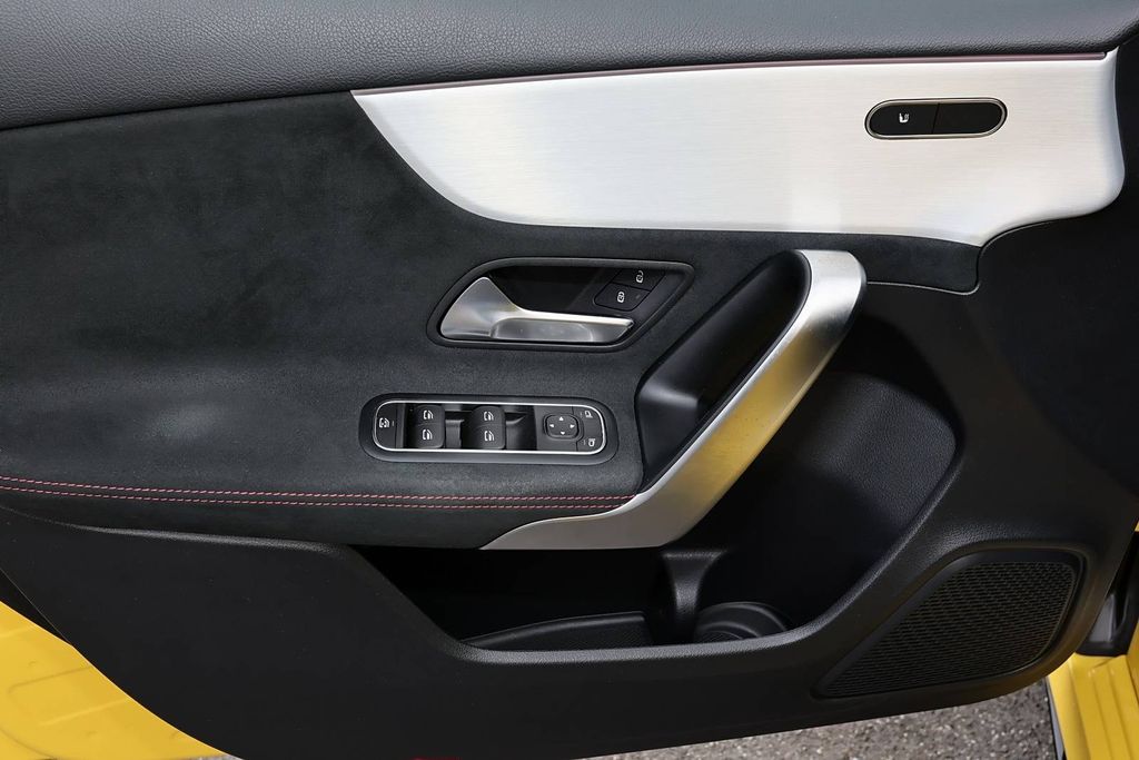 Mercedes-Benz A 35 AMG 2022