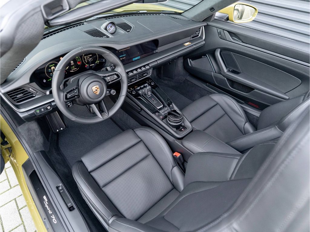 Porsche 992