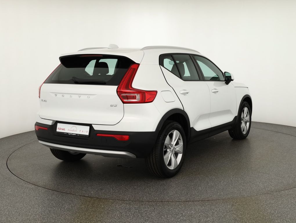 Volvo XC40 2025