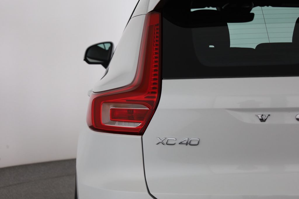 Volvo XC40 2025