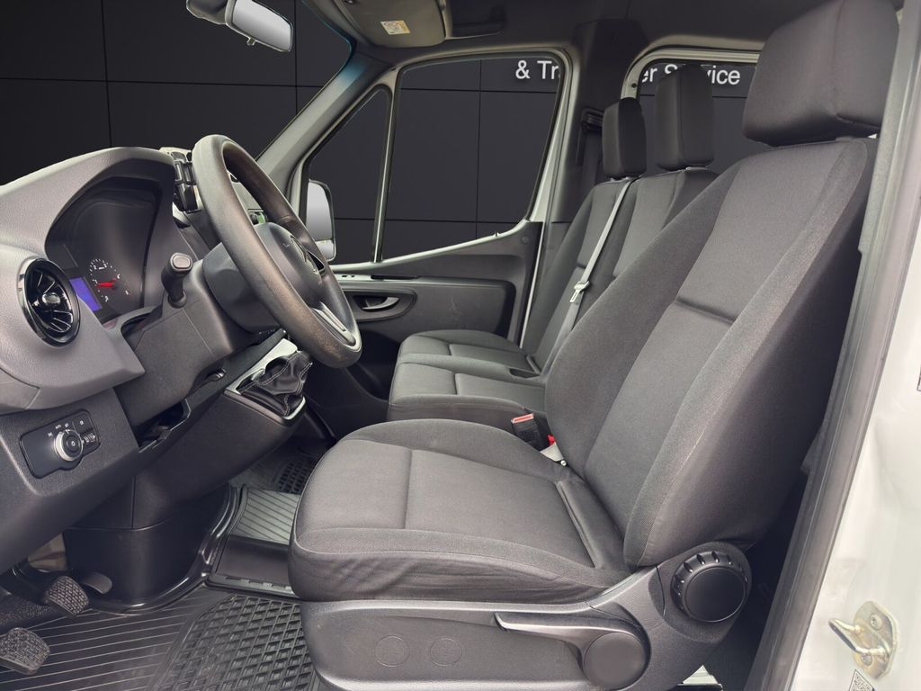 Mercedes-Benz Sprinter 2021