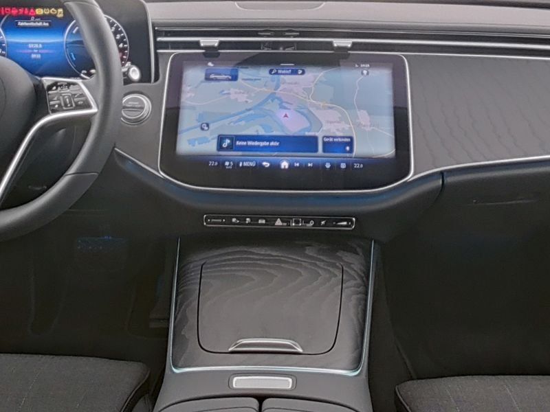 Mercedes-Benz E 300 2025