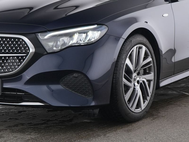 Mercedes-Benz E 300 2025