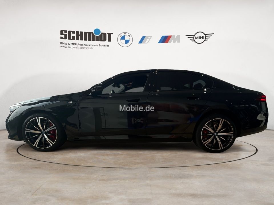 BMW i5 2025