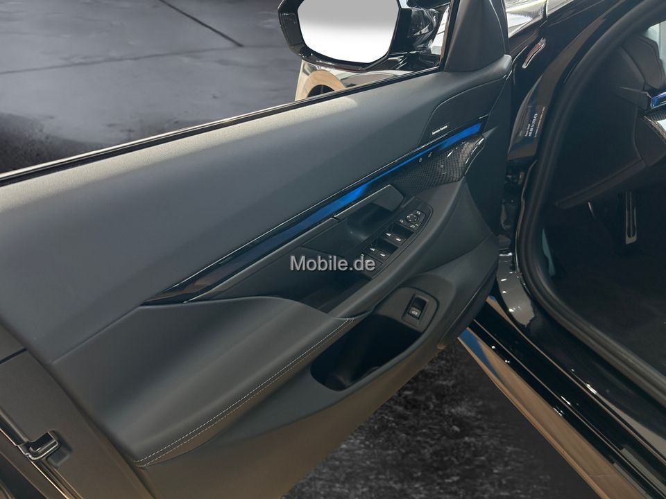 BMW i5 2025