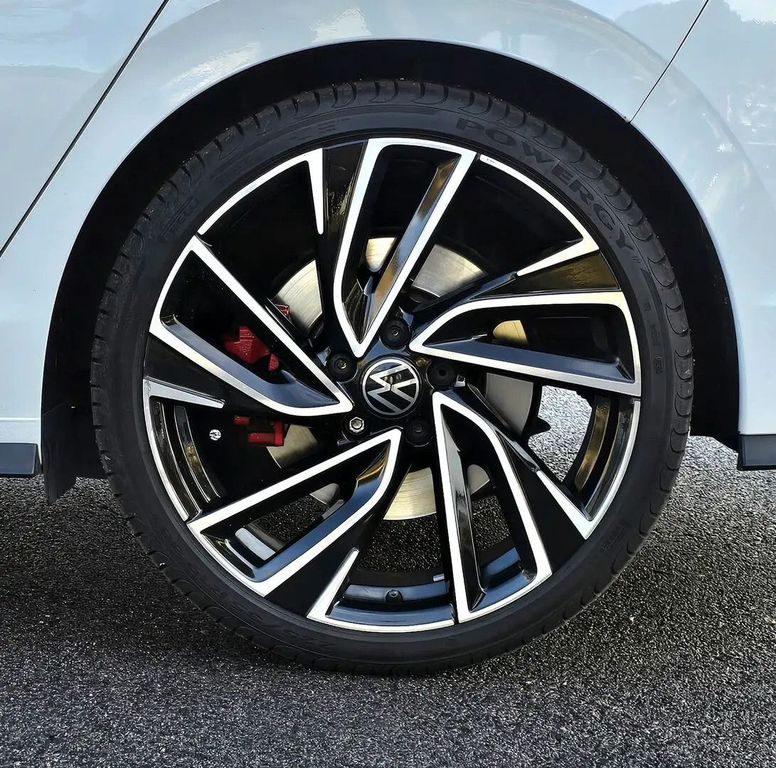 Volkswagen Golf 2021