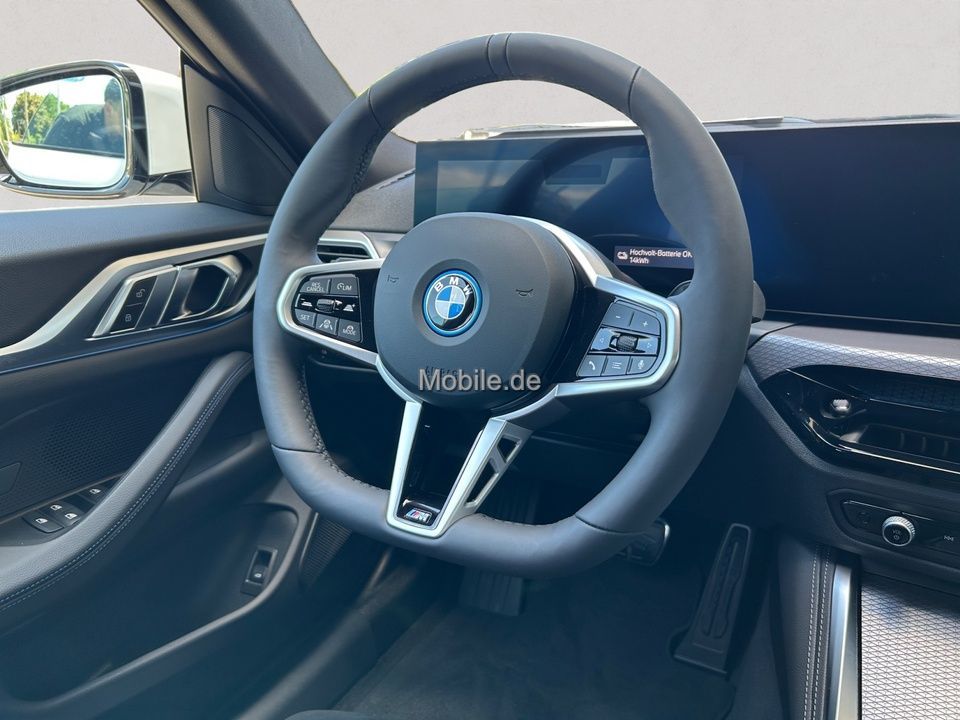 BMW i4 2025