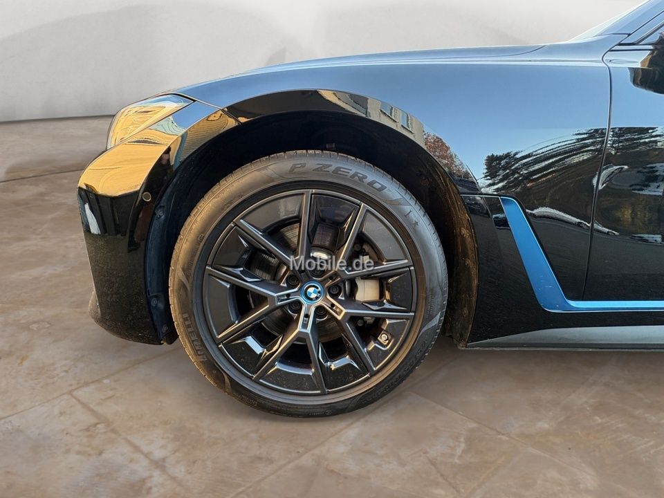 BMW i4 2023