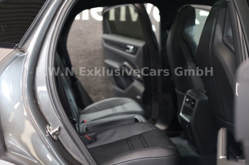 Porsche Cayenne 2020