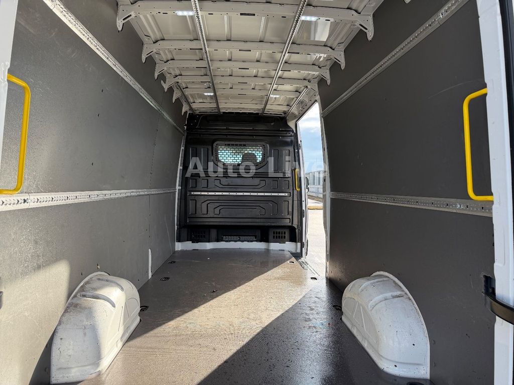 Volkswagen Crafter 2024