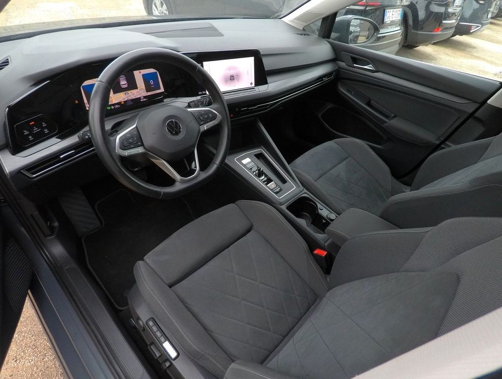 Volkswagen Golf 2022