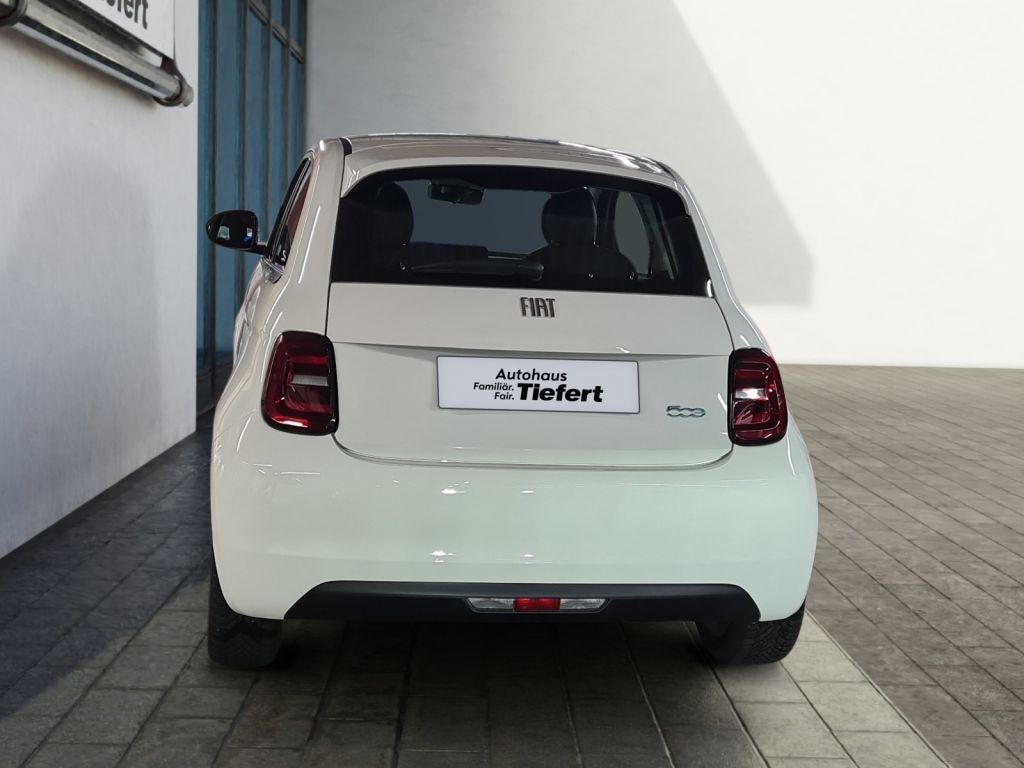 Fiat 500e 2023